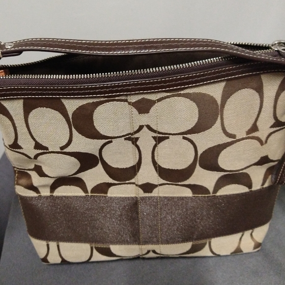 Coach Handbags - NWOT Authentic Coach Shoulder Bag